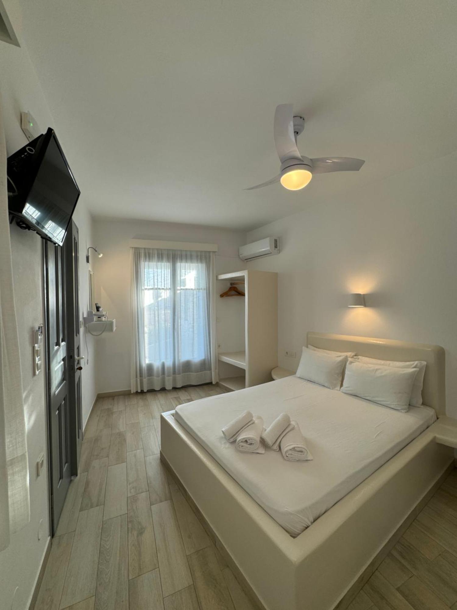 Annarita Apartment Adamantas  Room photo